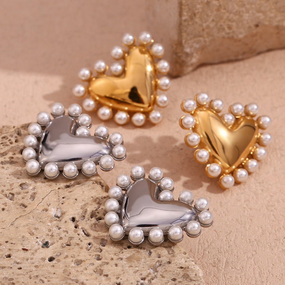 Vintage Style Heart-Shaped Stainless Steel Earrings with 18K Gold Plating and Pearlized Finish for Women