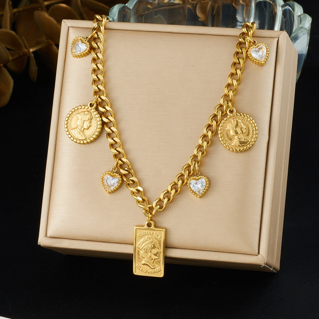 Vintage Gold Plated Geometric Heart Rhinestone Portrait Relief Pendant Necklace for Women