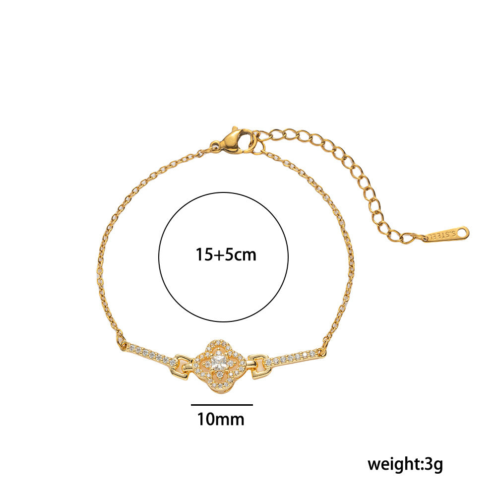 Bracciale di Lusso a Quadrifoglio da Donna in Rame Placcato Oro con Motivo Floreale e Dettaglio di Catena Delicata