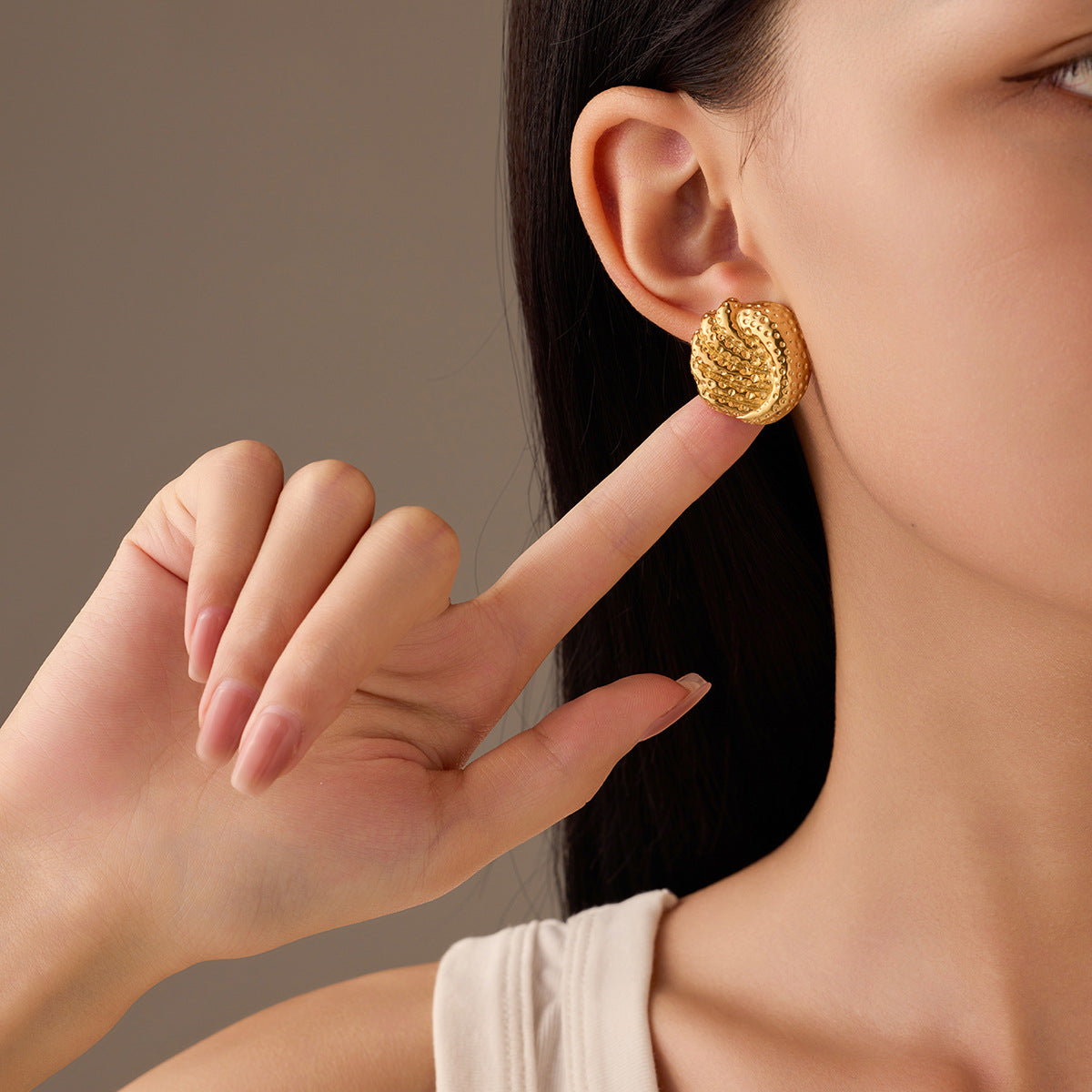 Pendientes de mujer de acero inoxidable chapados en oro de 18 quilates, redondos, martillados, huecos, estilo vintage
