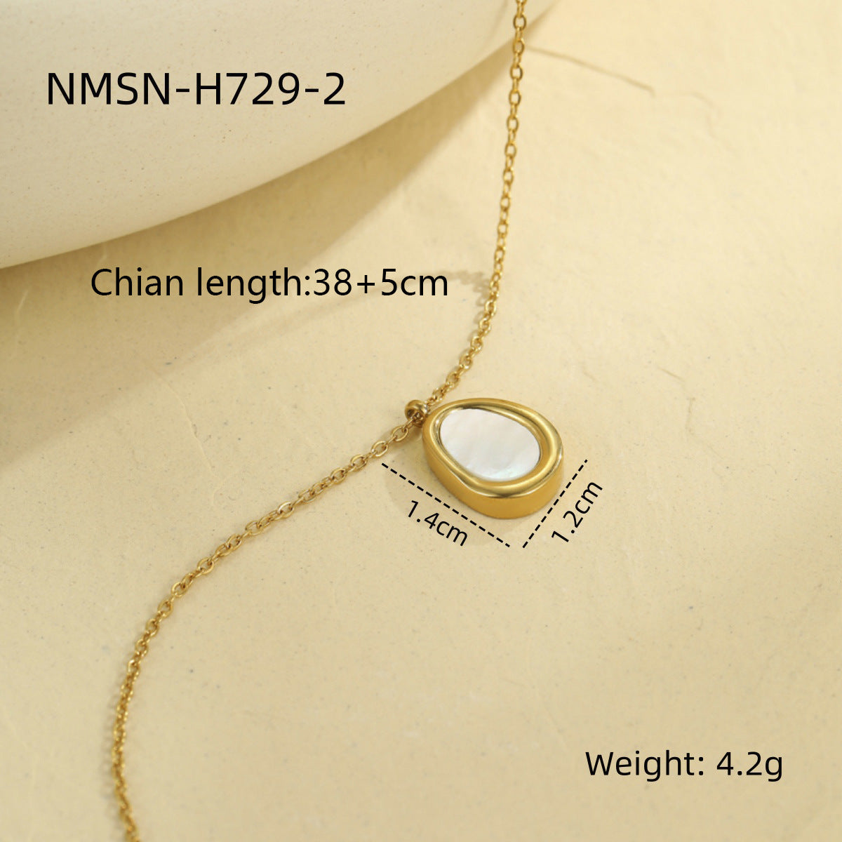 Collar con colgante de acero inoxidable con forma de corazón geométrico con incrustaciones de nácar para mujer, acabado chapado, cadena hasta la clavícula a la moda para la oficina
