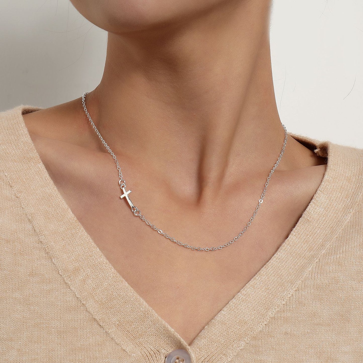 Minimalist Cross Pendant Necklace for Women Alloy Short Necklace with Plated Finish