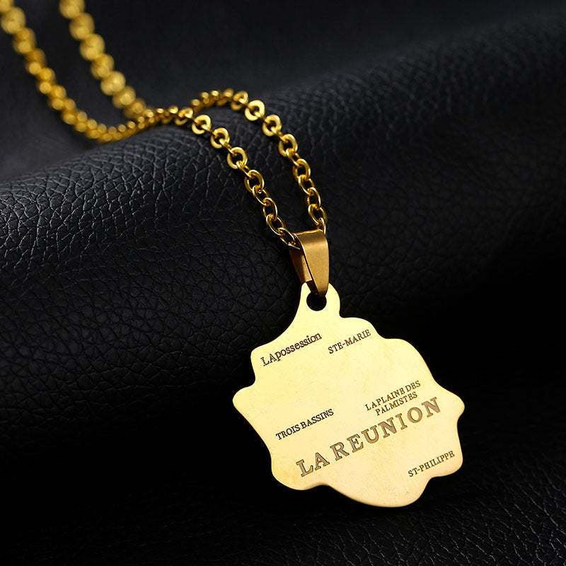 Collana vintage con pendente geometrico etnico in acciaio inossidabile con ciondolo in acciaio al titanio e finitura galvanizzata su catena a O