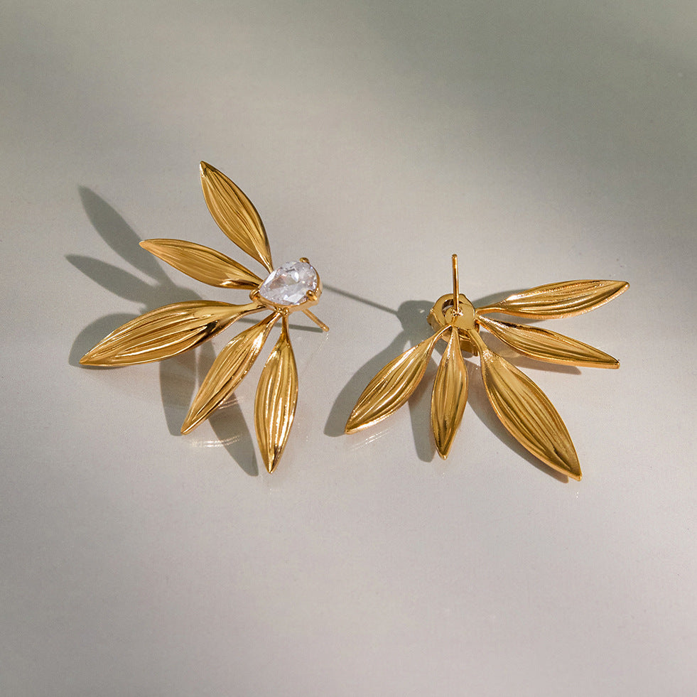 Aretes de lujo geométricos de hoja, chapados en oro de 18 quilates, de acero inoxidable con circonita para mujer