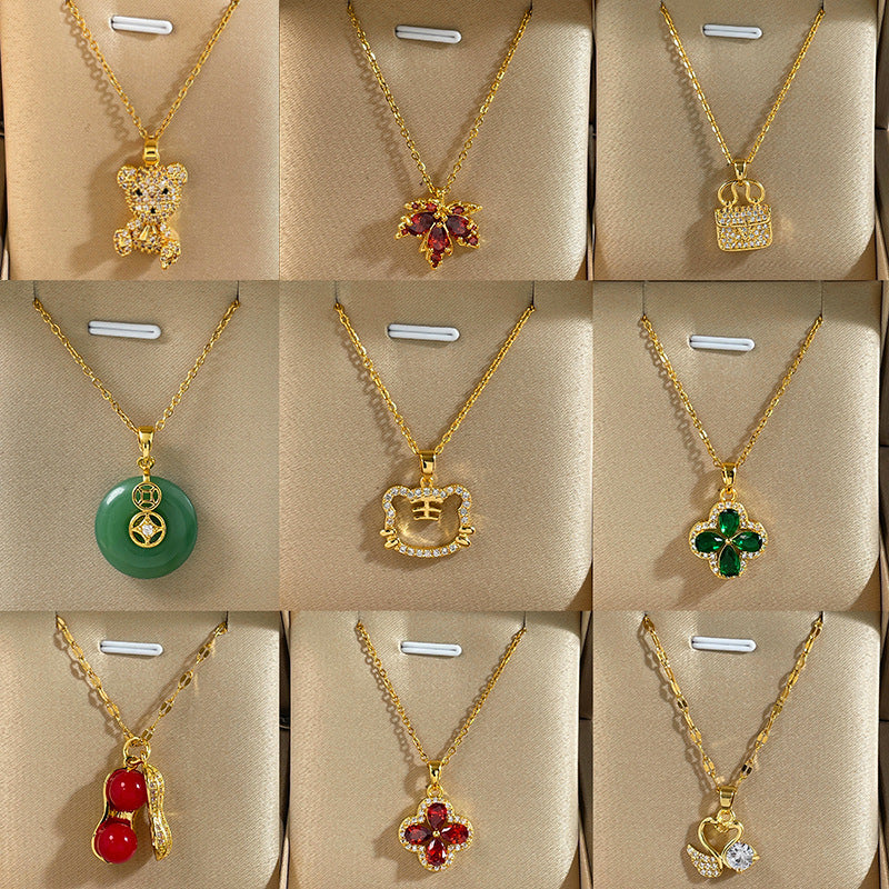 Collana da donna a forma di farfalla, in acciaio al titanio con finitura placcata e catena ondulata, dal design minimalista