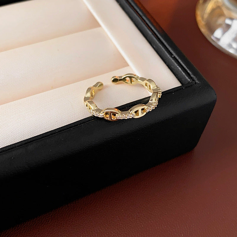 Vintage Geometric Open-Finger Ring for Women with Cubic Zirconia Inlay and Copper Band, Luxury-Style Hand Jewelry