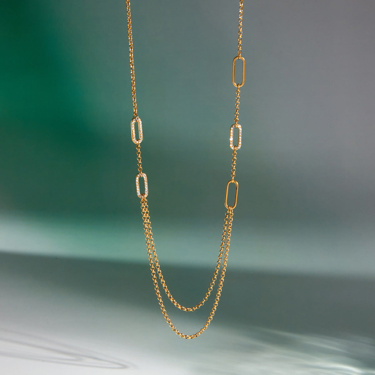 Minimalist Elegant Geometric Oval Hollow PVD Stainless Steel Necklace for Women