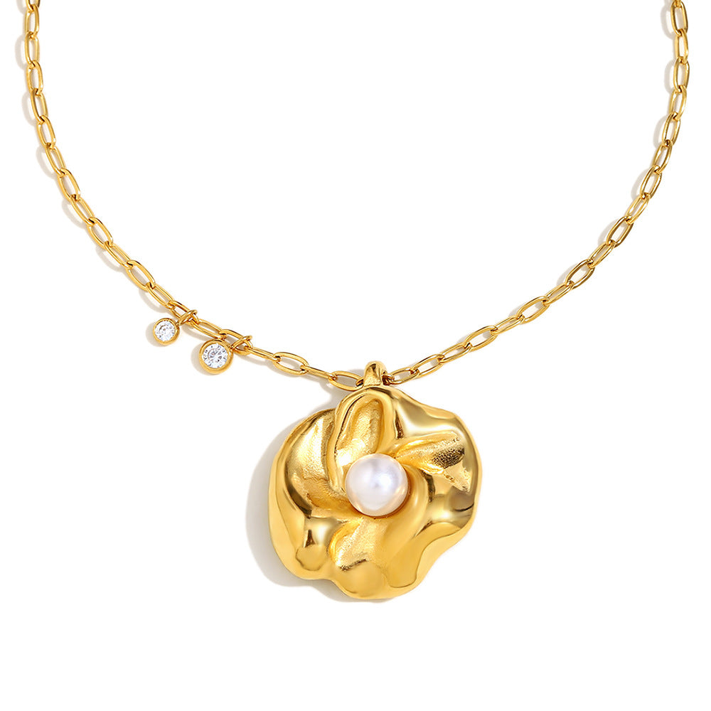 Vintage Chic Irregular Flower Pendant Necklace for Women in Stainless Steel with 18K Gold Plating and Pearl Accents
