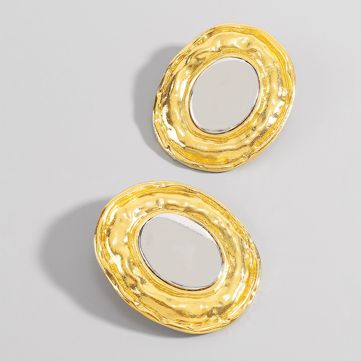 Orecchini rotondi geometrici minimalisti grintosi in lega placcata oro e argento da donna