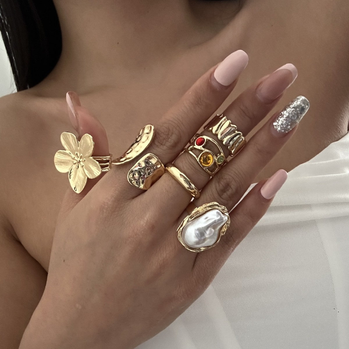 Vintage Gold Plated Alloy Floral Baroque Pearl Ring