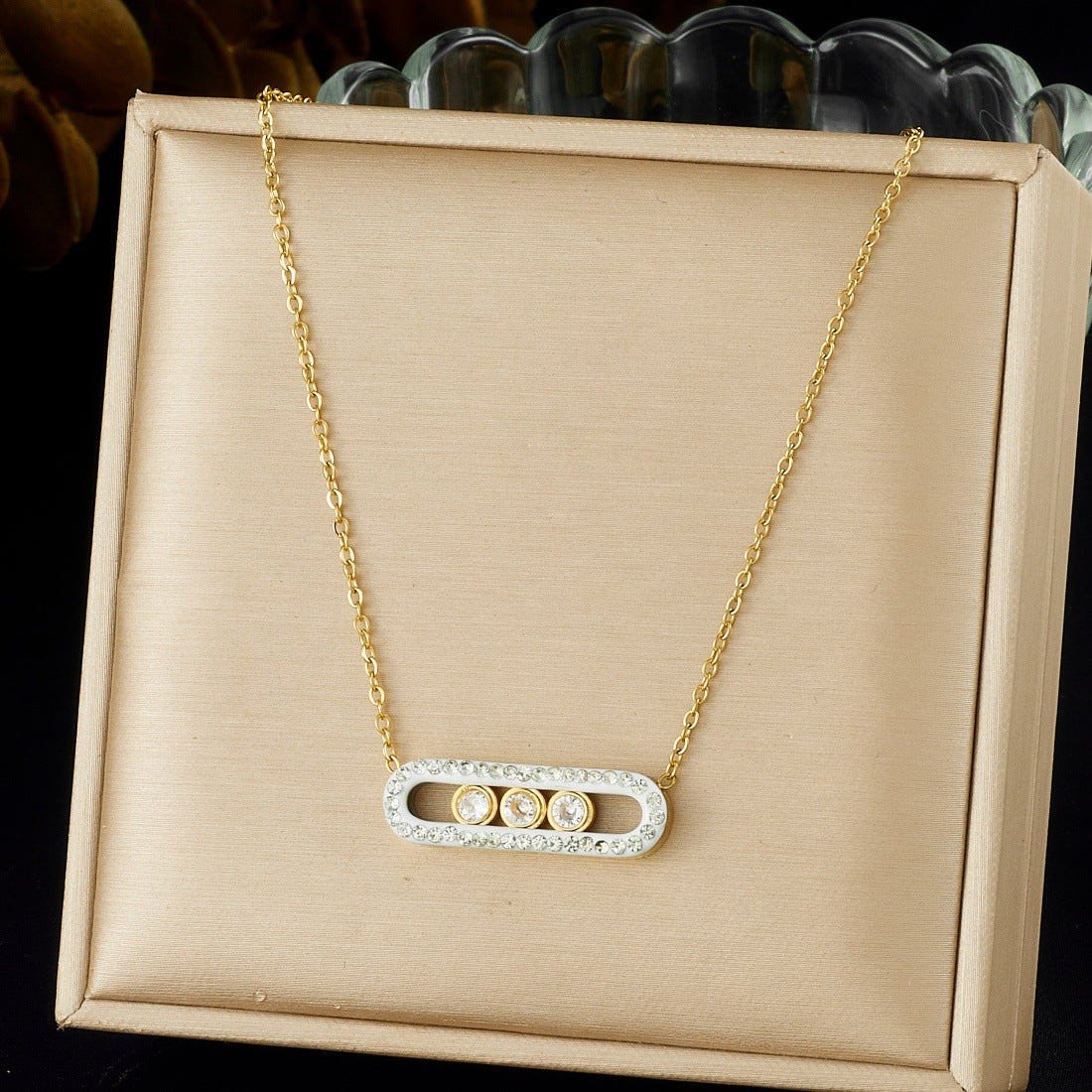 Minimalist Gold Plated Stainless Steel Geometric Paperclip Pendant Necklace with Rhinestones for Women
