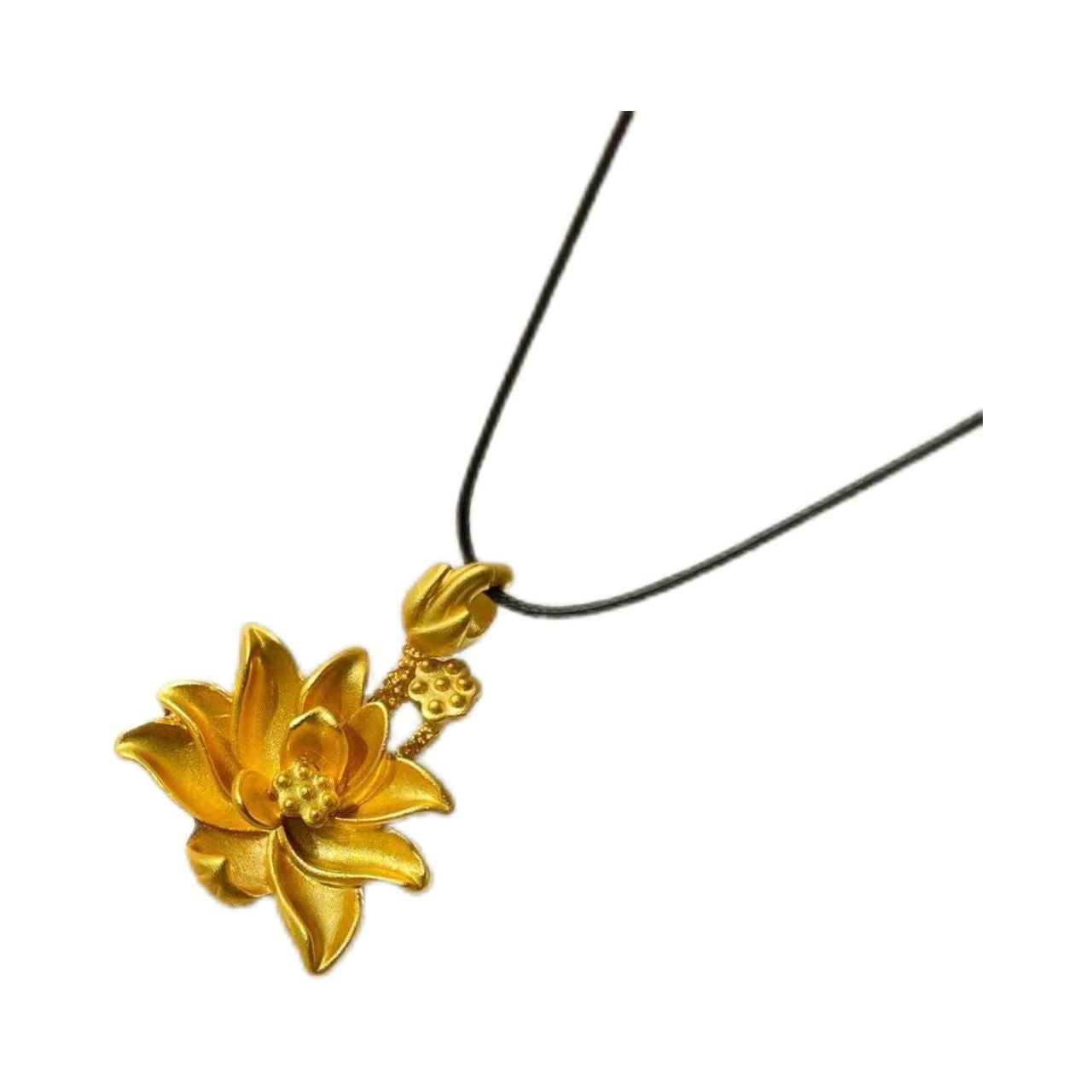 Collana con ciondolo a baccello di loto e zucca in stile etnico da donna con charm in rame placcato oro, dettaglio nappa, catena in cordino nero