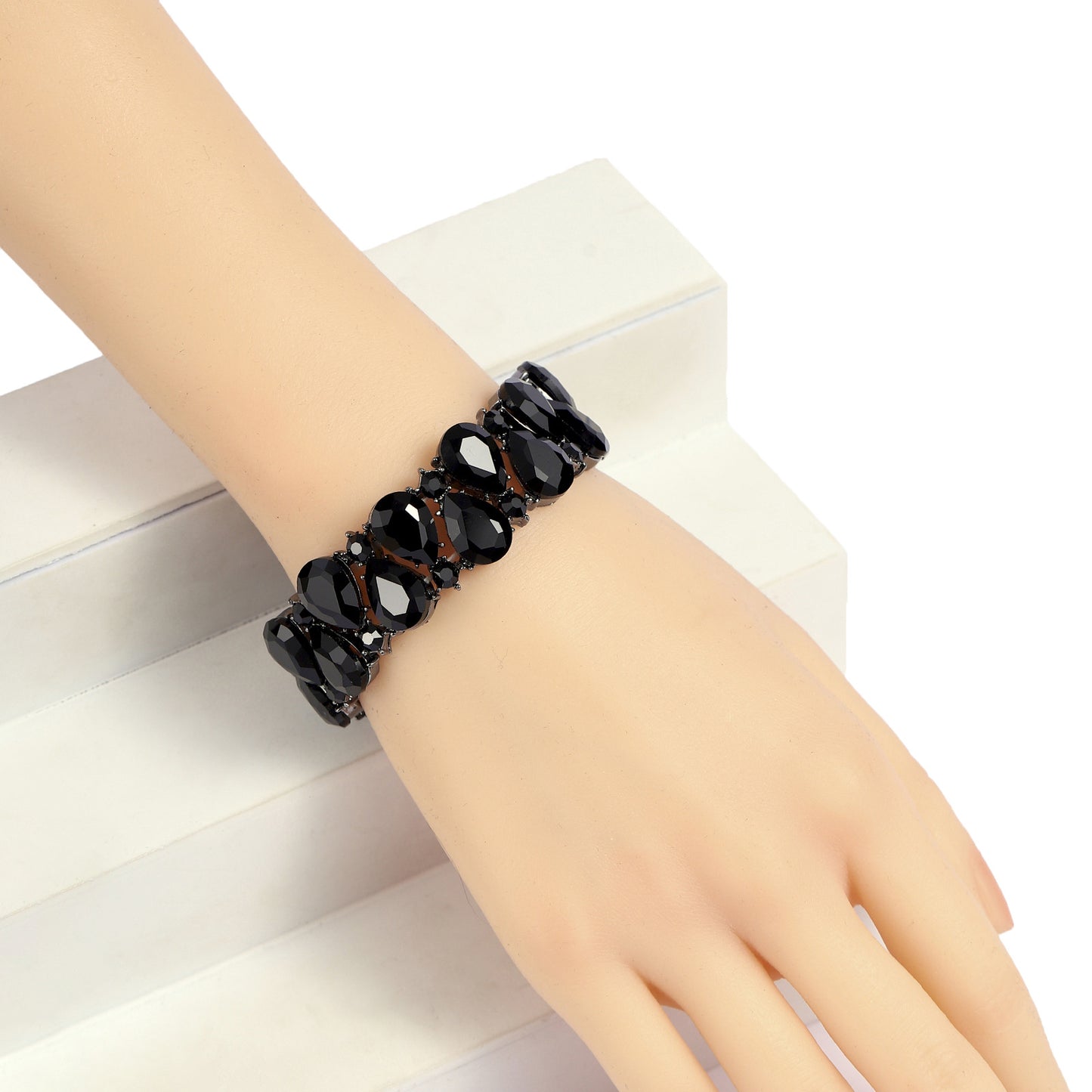 Fashionable Floral Pearl and Alloy Stretch Bracelet for Women with Handcrafted Detailing, Multi-Layer Party and Wedding Accessory