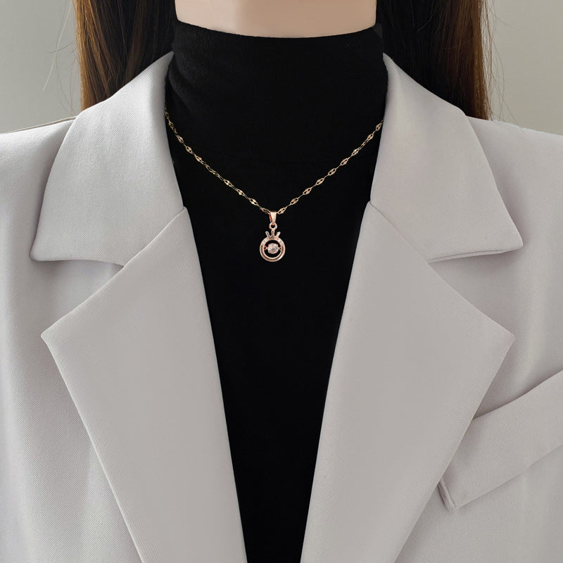 Elegant Crown-Shaped Pendant Necklace for Women and Men with Stainless Steel Chain and Rhinestone Inlay