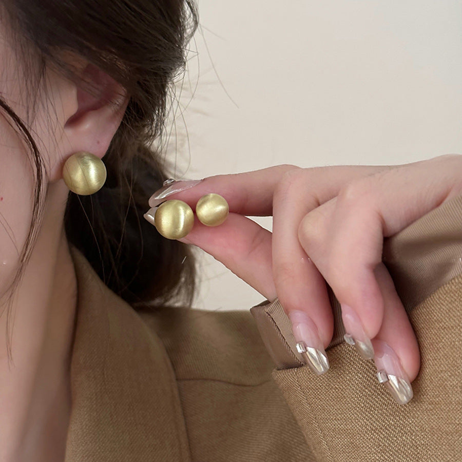 Pendientes Redondos Geométricos Minimalistas para Mujer con Postes de Plata 925 y Base de Cobre Chapado para un Lujo Elegante y Discreto de Uso Diario