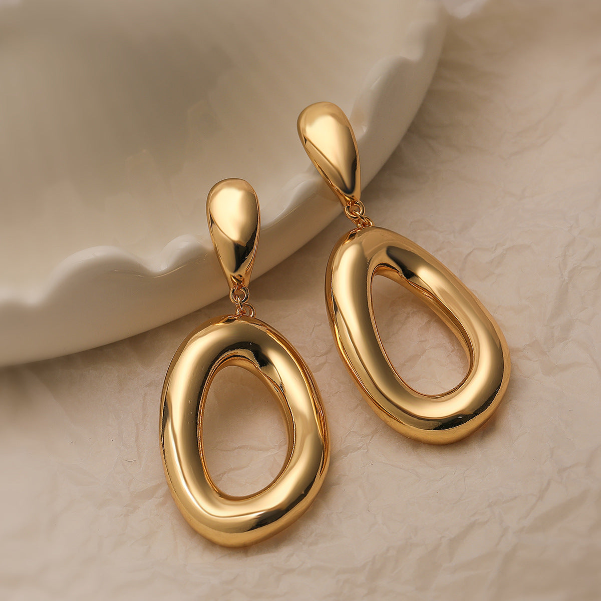Geometric Shaped Copper Earrings with Real Gold Plating for Women, Fashionable Vintage-Inspired Statement Earrings