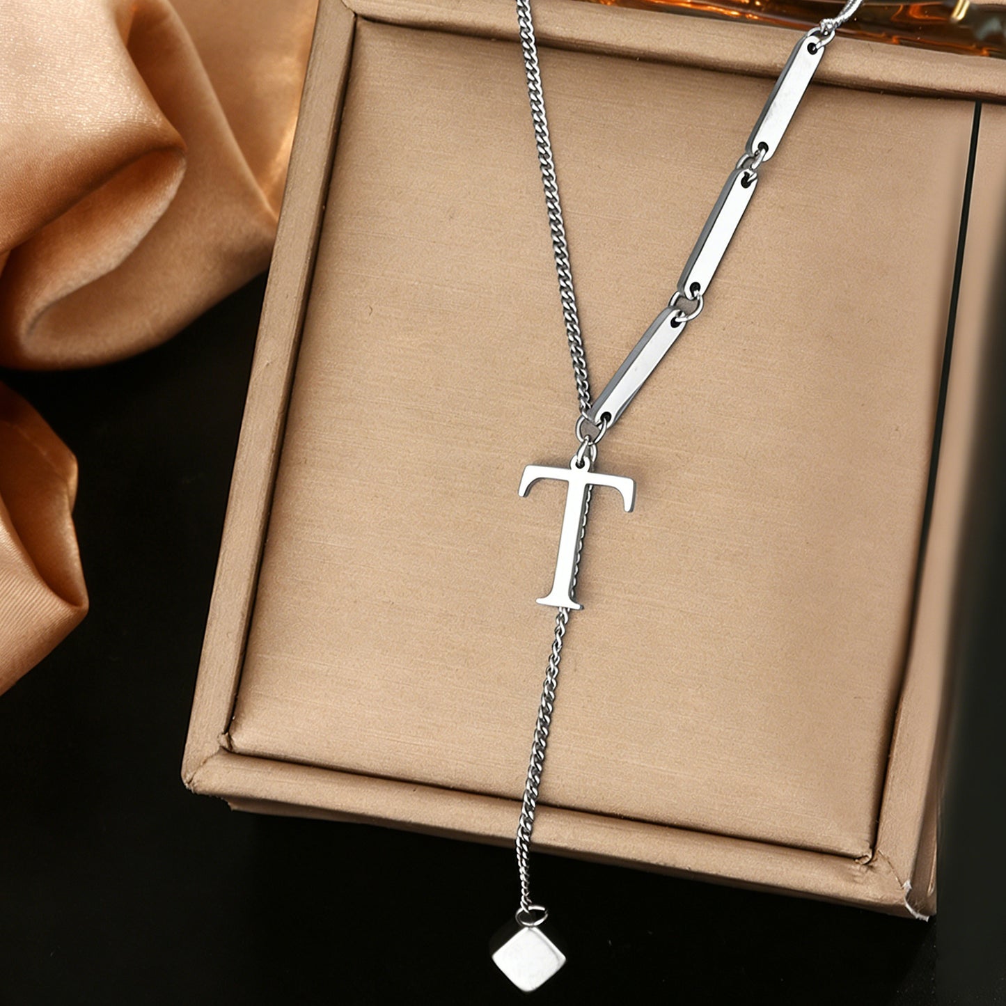 Luxury Polished Letter Titanium Steel Pendant Necklace Stainless Steel Chain for Women