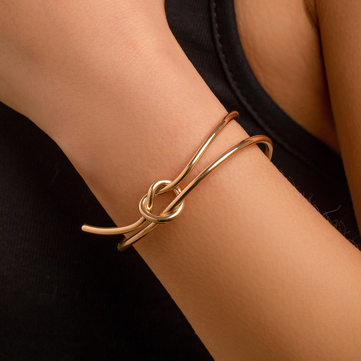 Minimalist Double Layer Hollow Knot Open Cuff Bracelet Geometric Line Design Gold Plated Alloy Jewelry for Women