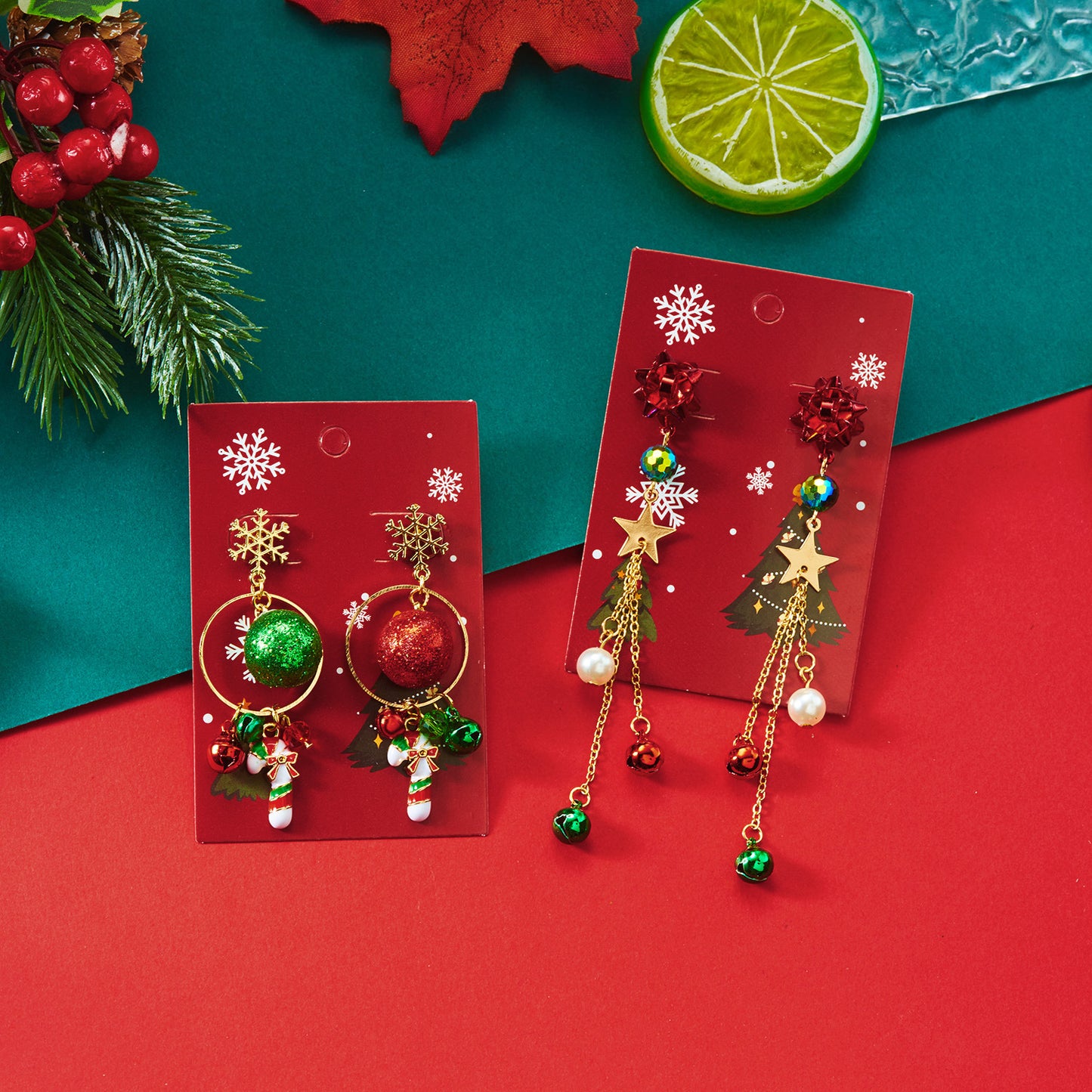 Pendientes colgantes temáticos navideños con diseño de copo de nieve, árbol, muñeco de nieve, bota de vaquero y borla de campana en aleación de zinc con acabado galvanizado para uso unisex