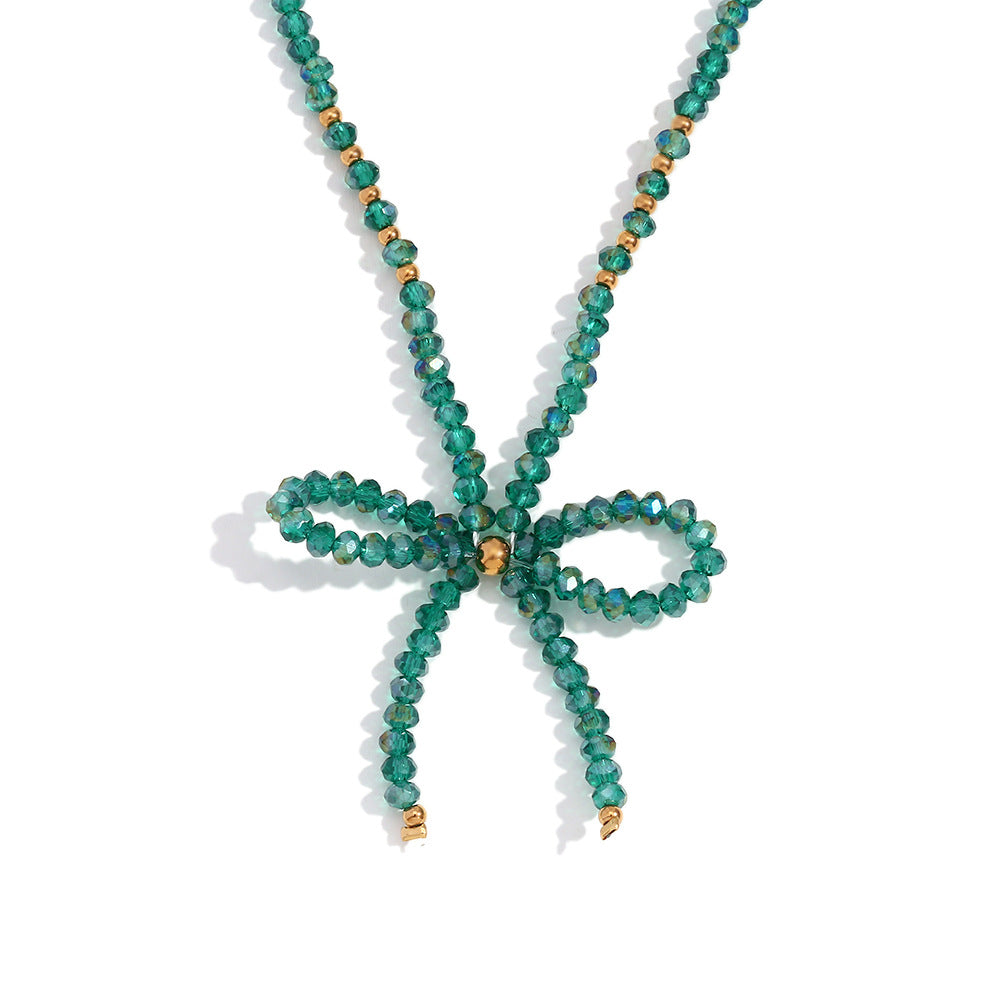 Elegante Collar Minimalista de Acero Inoxidable en Forma de Lazo con Colgante de Acero Inoxidable Titanio Galvanizado y Acentos de Cristal Verde Facetado para Mujer