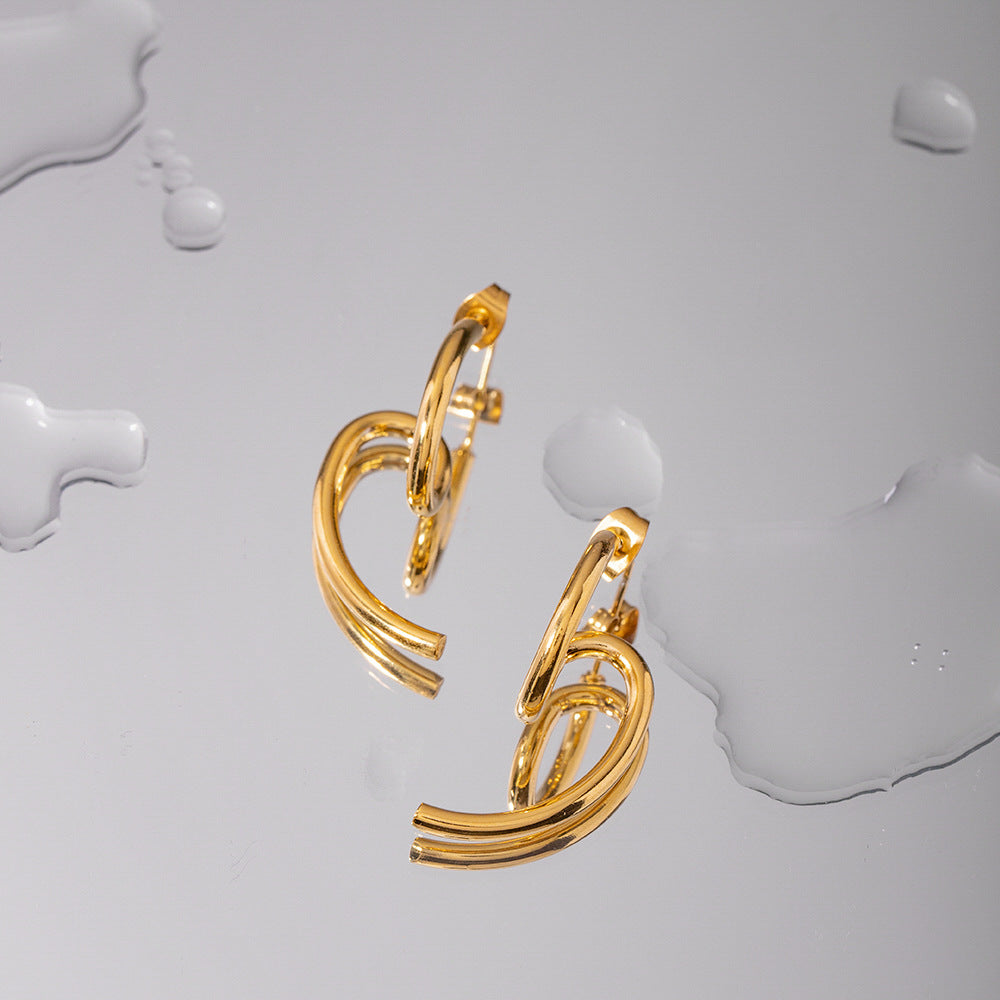 Orecchini geometrici minimalisti in acciaio inossidabile con placcatura in oro 18 carati e finitura opaca da donna
