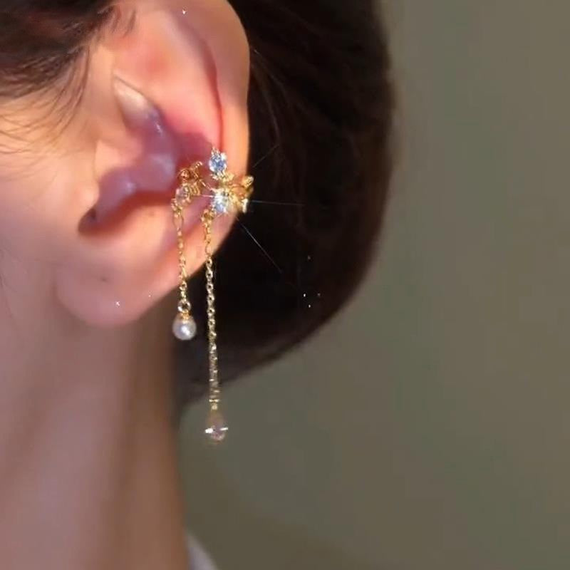 Sparkling Zircon Butterfly Ear Cuffs for Women Minimalist Elegant Ear Bone Clips with Simulated Pearl Accents