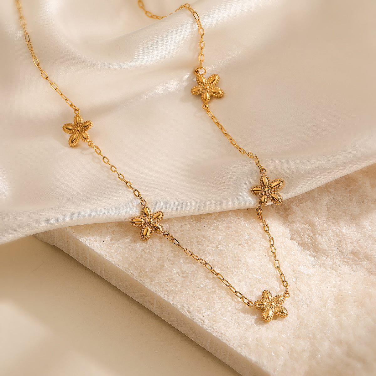 Minimalist Irregular Heart and Floral Pendant Necklace for Women Stainless Steel Clavicle Chain