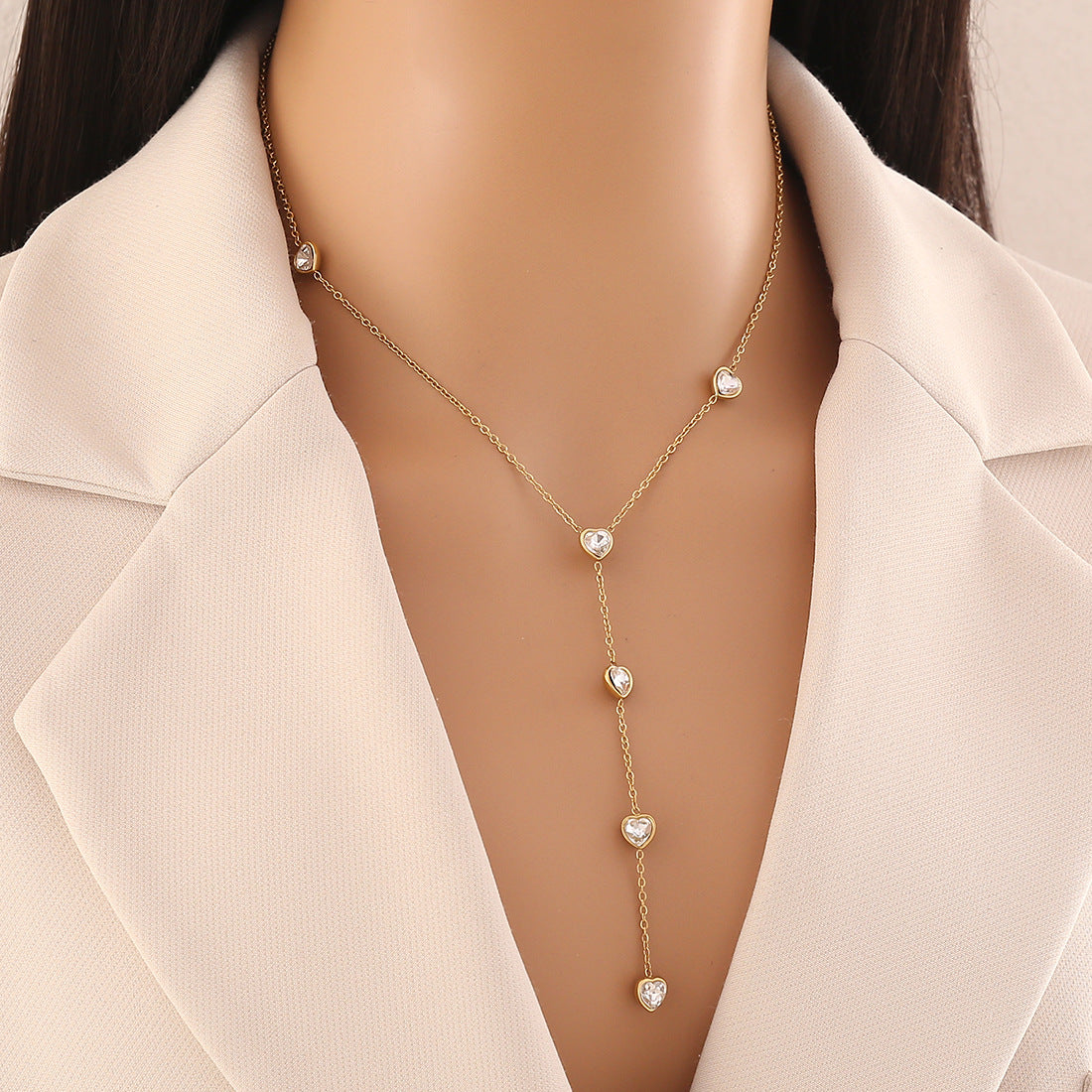 Fashionable Heart-Shaped Stainless Steel Pendant Necklace with Plated Finish, O-Chain Style for Women