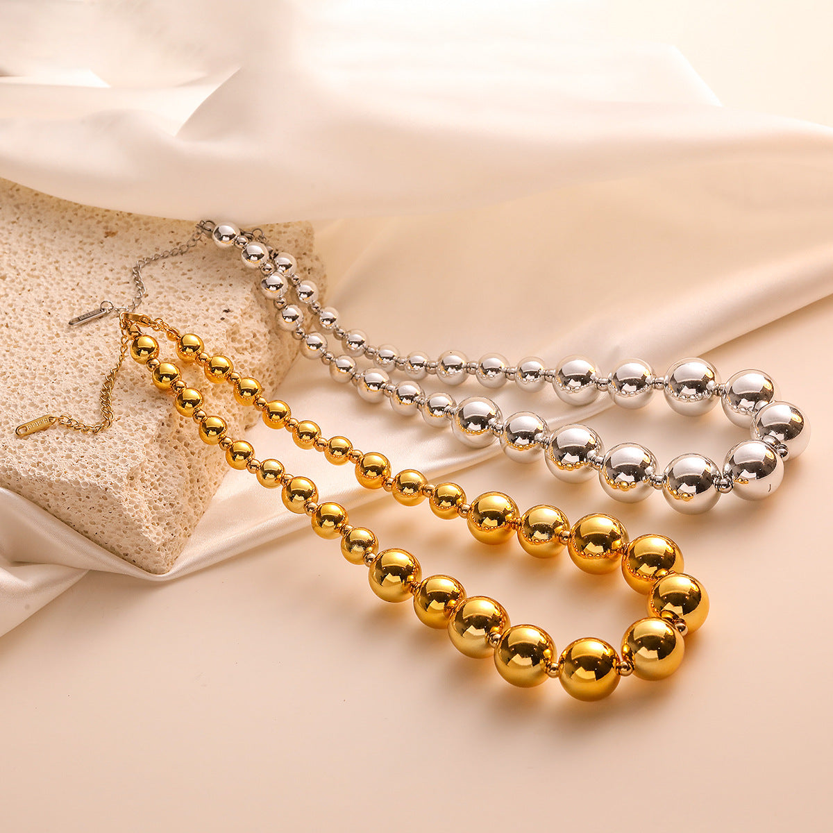 Minimalist Geometric UV Bead Gold Plated Pendant Necklace for Women