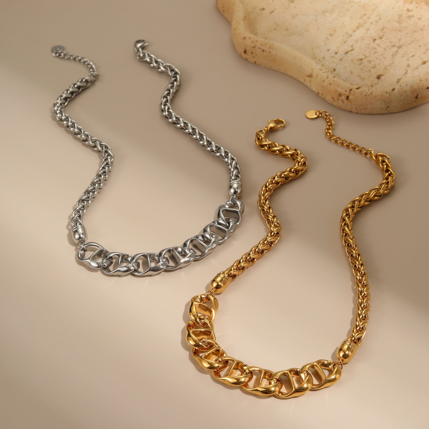 Fashionable Geometric Stainless Steel Necklace with Gold Plating for Women, Adjustable Chain Jewelry