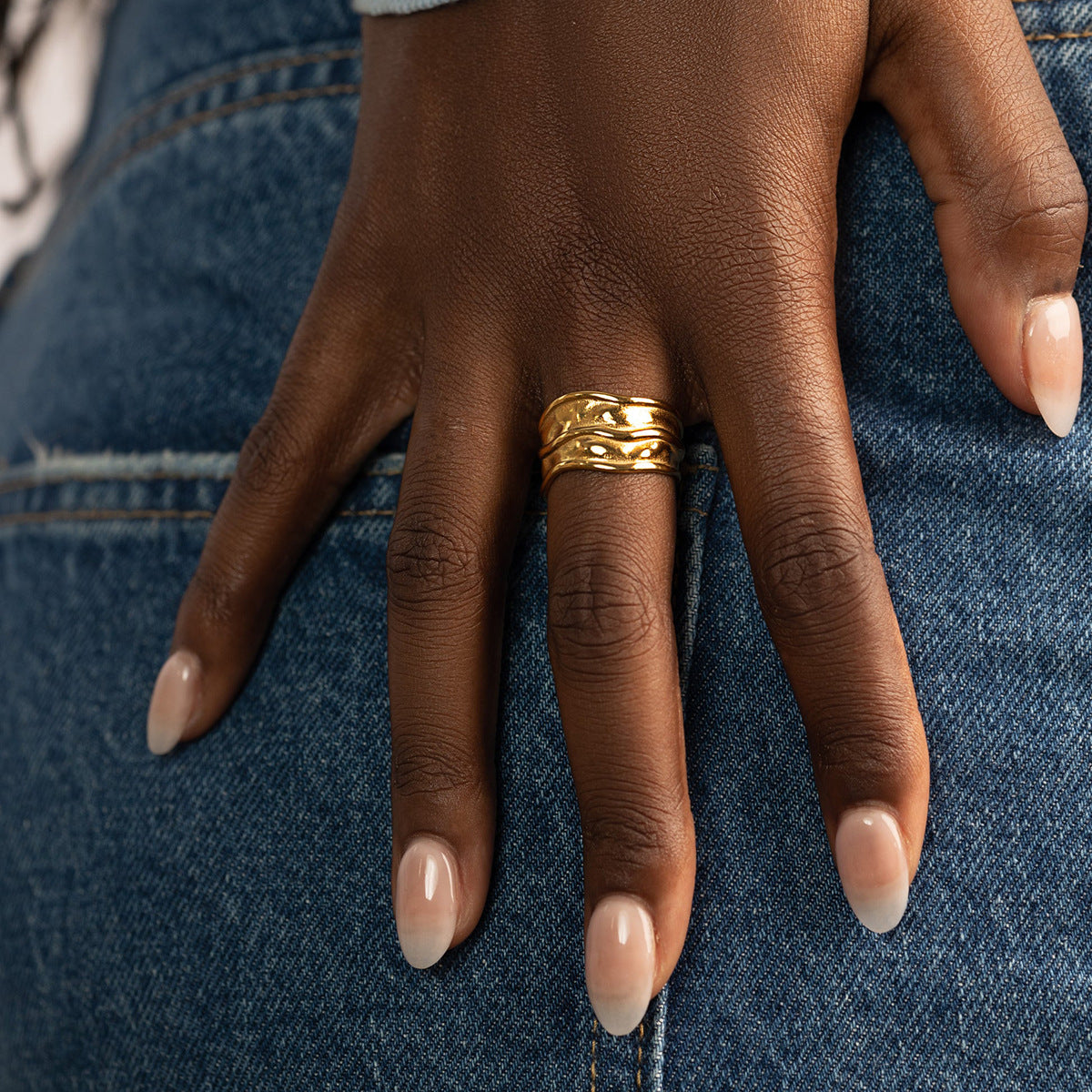 Anello geometrico in titanio e acciaio per donna con finitura placcata, anello di moda in acciaio inossidabile per l'uso quotidiano