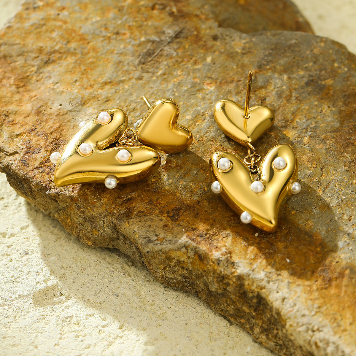 Fashionable Geometric Glossy Heart-Shaped Stainless Steel Earrings with Pearl Inlay for Women