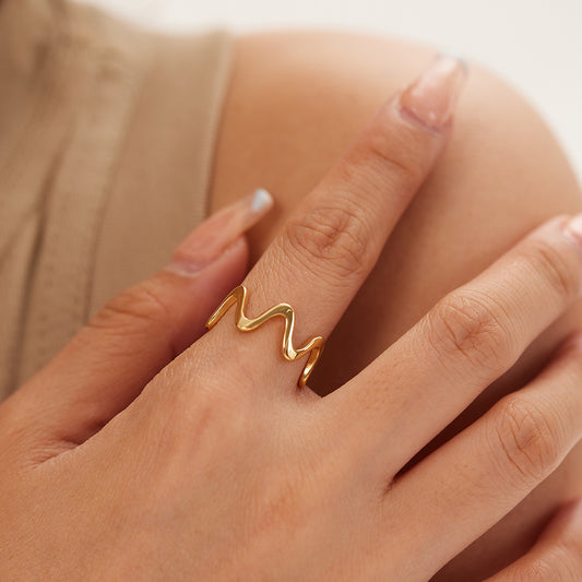 Minimalist Wave-Shaped Stainless Steel Ring with 18K Gold Plating for Women Geometric Design Fashion Jewelry