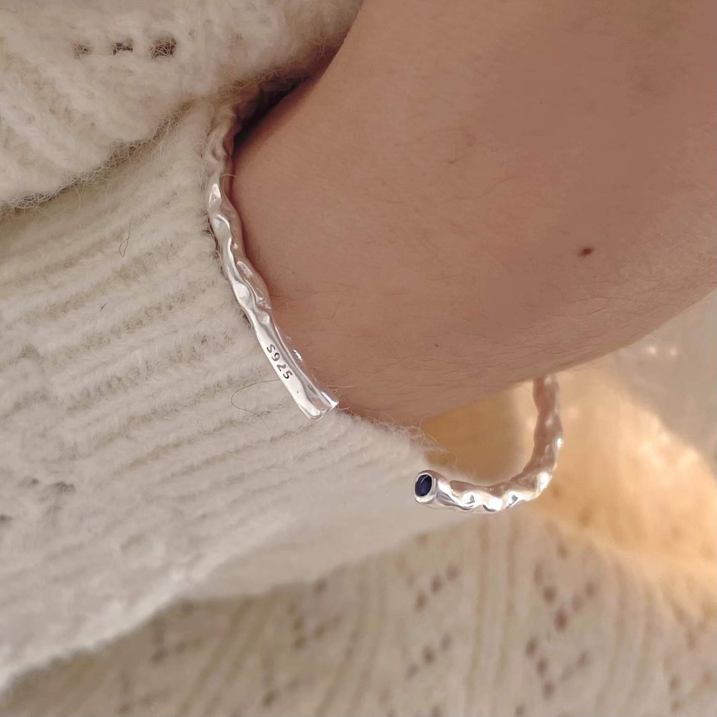 Pulsera geométrica irregular de plata de ley 925 mate para mujer, accesorio de moda minimalista y moderno
