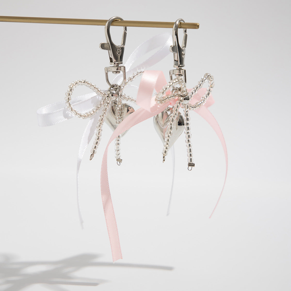 Sweet Plated Alloy Heart Teardrop Pendant Keychain with Bowknot Charm