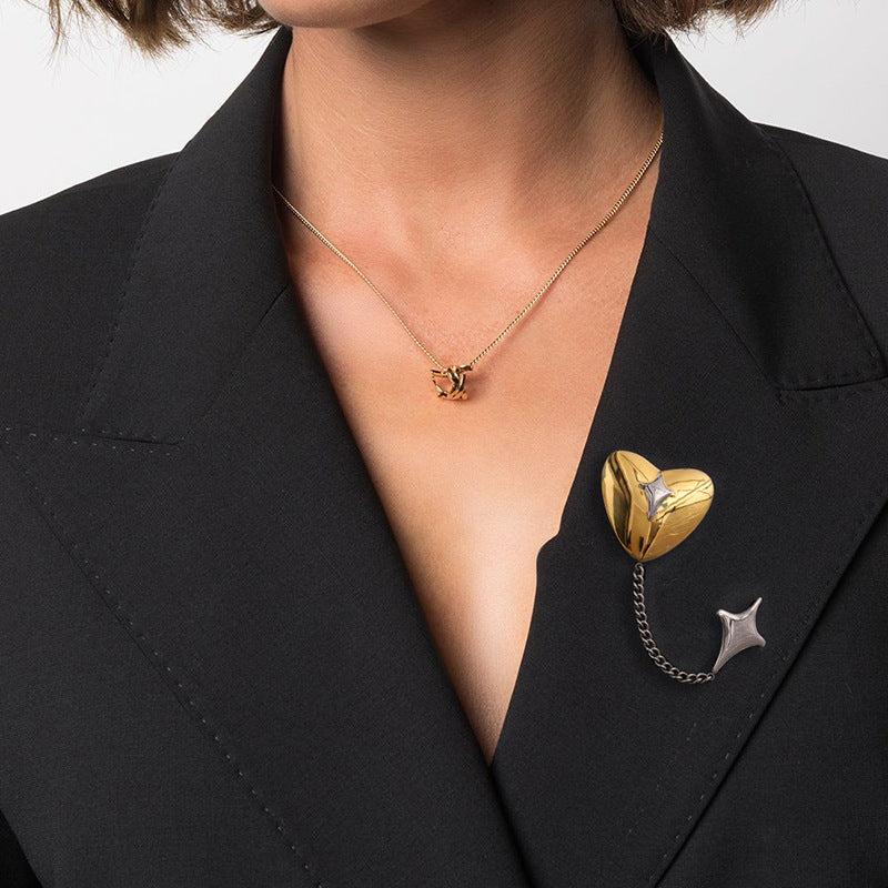 Elegante Broche de Acero Inoxidable con Forma de Corazón y Acabado Bañado para Mujer, Accesorio de Moda con Diseño Geométrico