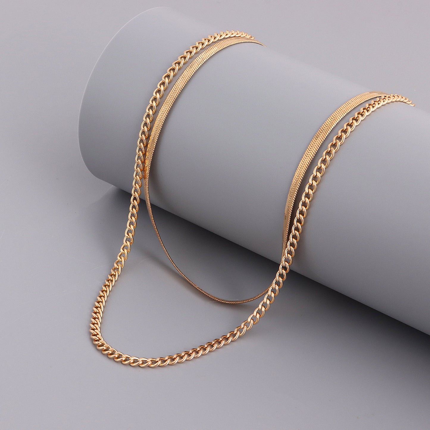 Minimalist Double-Layer Snake Chain Necklace for Women with Geometric Design and Plated Metal Finish
