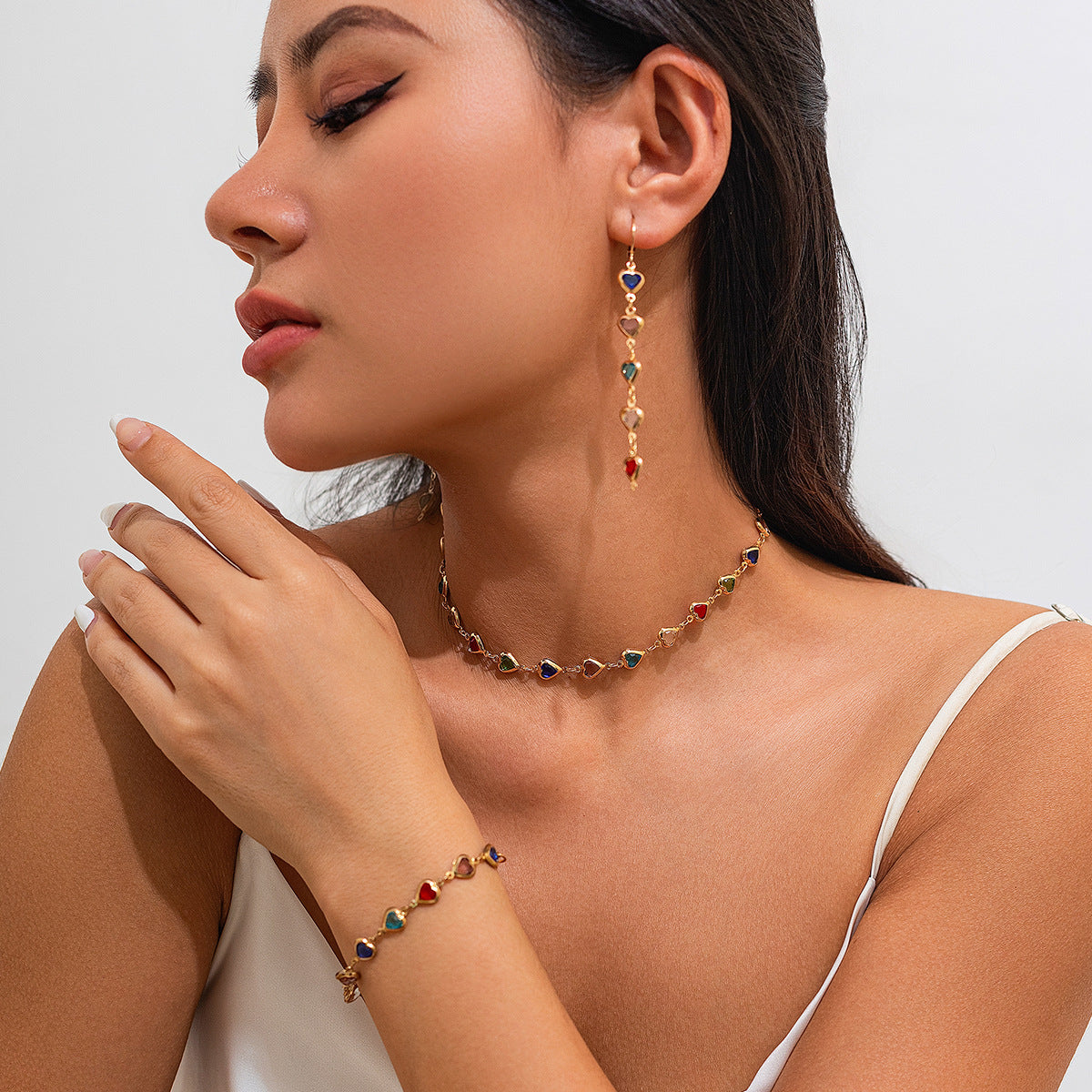 Collana Pendente Vintage a Cuore con Strass e Design Geometrico da Donna