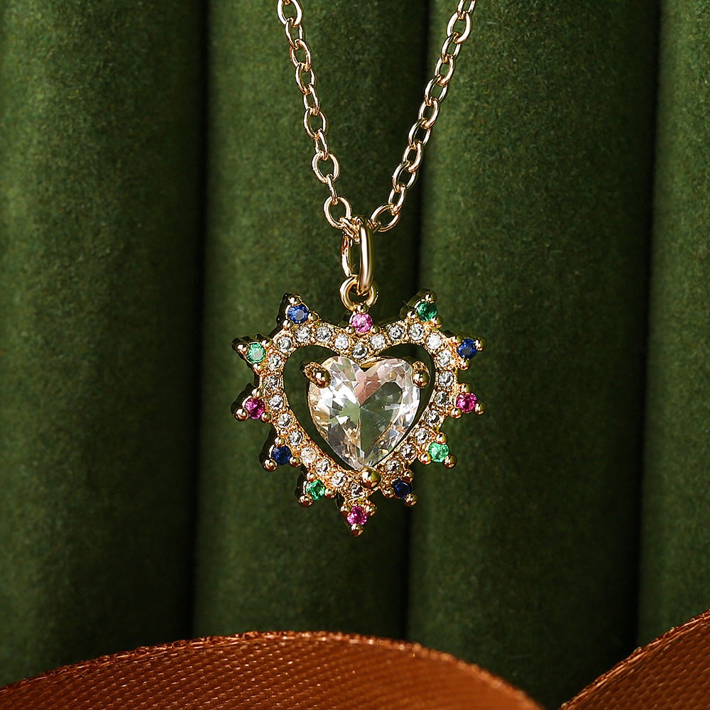 Elegant Heart-Shaped Zirconia Pendant Necklace for Women in Copper with Minimalist Geometric Design and Versatile Clavicle Chain