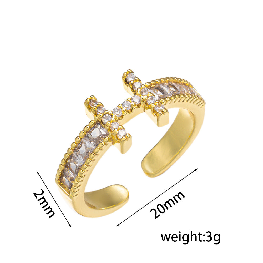 Anello Aperto Regolabile Minimalista alla Moda con Fascia in Rame Placcato Oro e Design con Lettere Incise per Donne