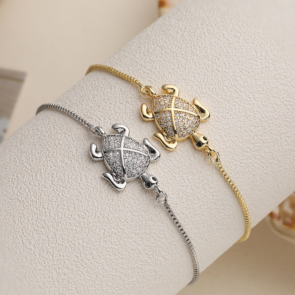 Minimalist 18K Gold Plated Brass Cubic Zirconia Animal Bracelet for Women