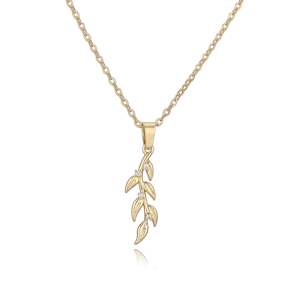 Elegant Minimalist Gold-Plated Copper Leaf Pendant Necklace for Women with Rhinestone Inlay