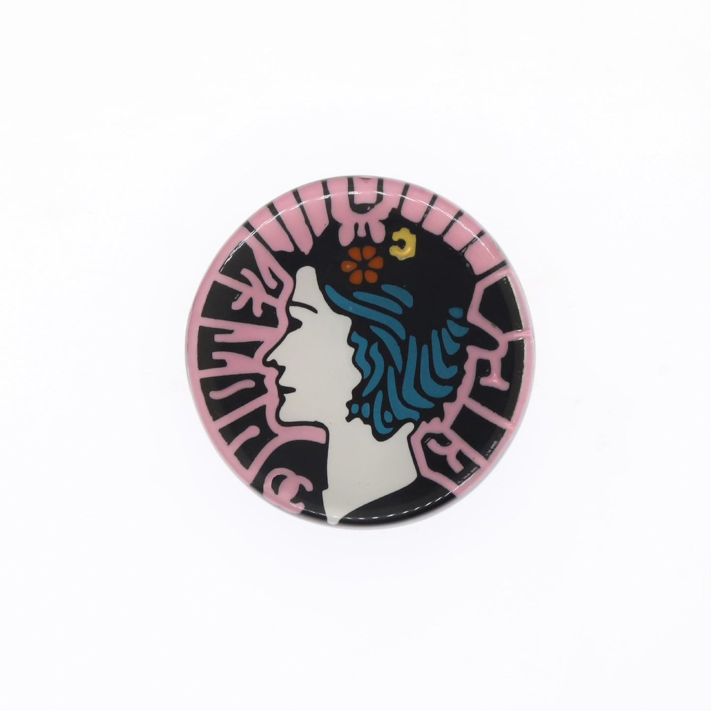 Exclusivo broche de letras acrílico de doble capa con incrustaciones de pedrería y acabado chapado para mujer