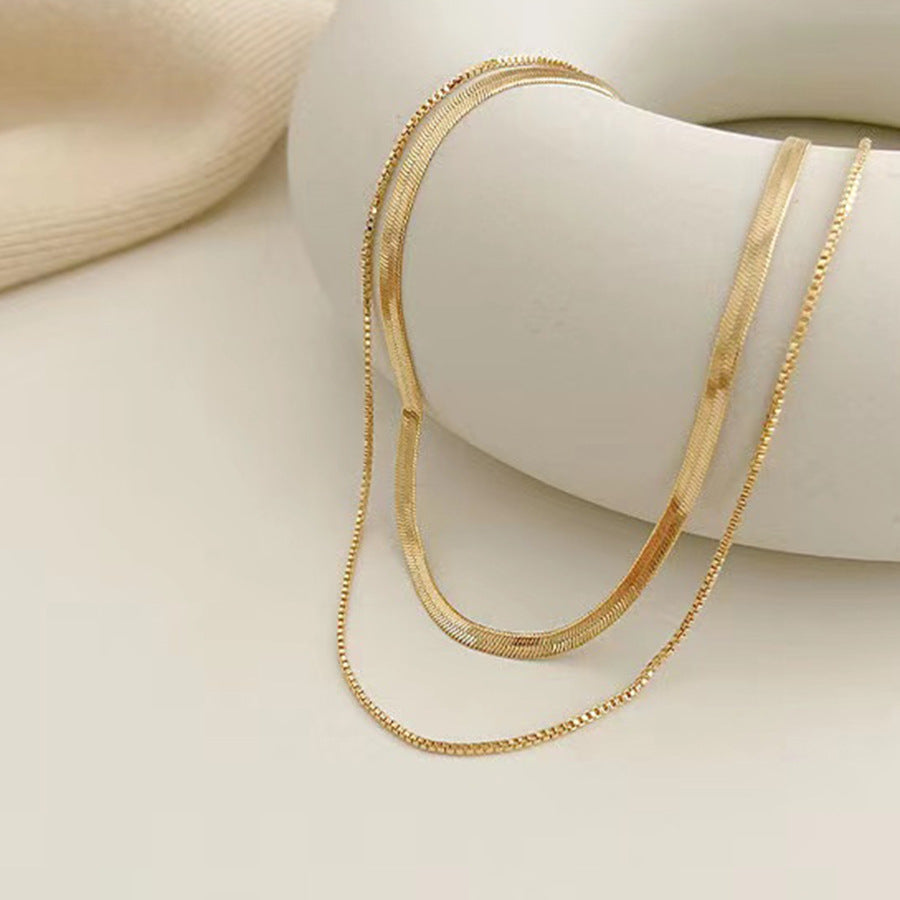 Collana Girocollo Minimalista da Donna in Acciaio al Titanio con Catena a Serpente e Design Geometrico
