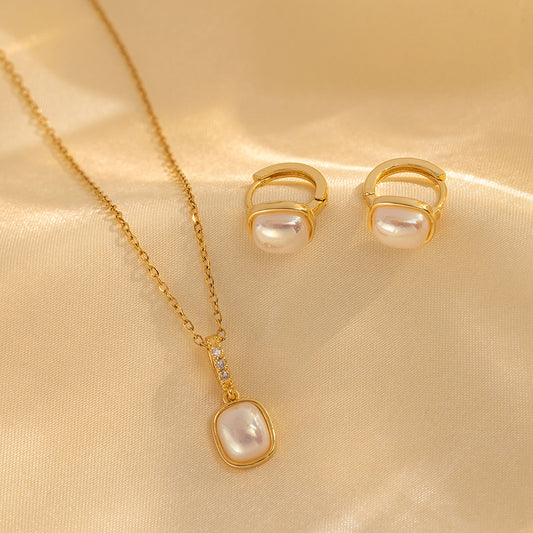 Minimalist Square Cat's Eye Pendant Necklace in Stainless Steel with Electroplated Finish for Women