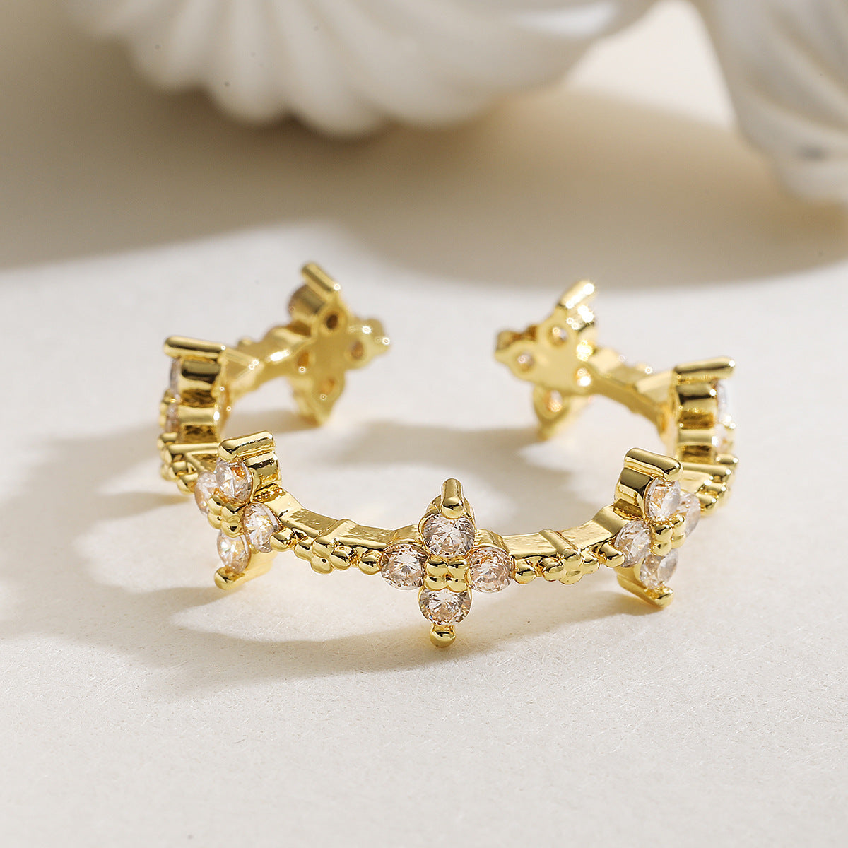 Minimalist 18K Gold Plated Brass Geometric Micro-inlay Cubic Zirconia Ring for Women