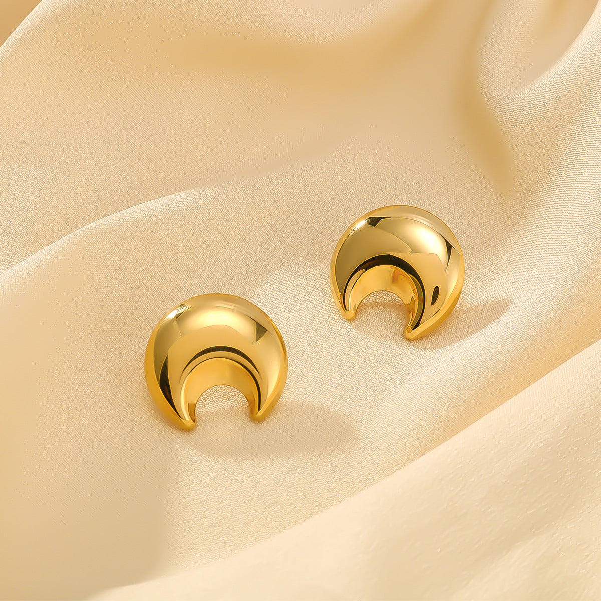 Minimalist Crescent Moon Stainless Steel Earrings for Women with Vacuum Plated 18K Gold Finish