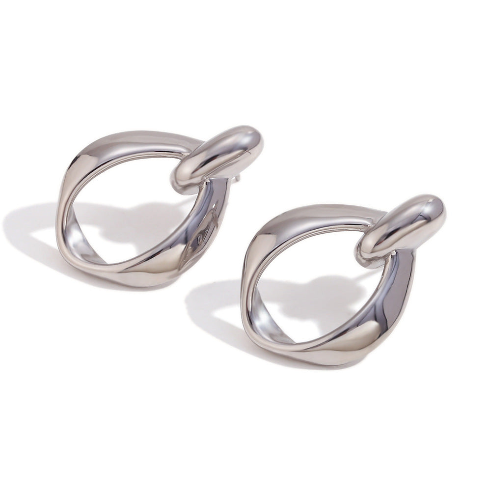 Vintage-Inspired Geometric Hollow-Woven Stainless Steel Ear Studs with 18K Gold Plating and Heart Shape Accent