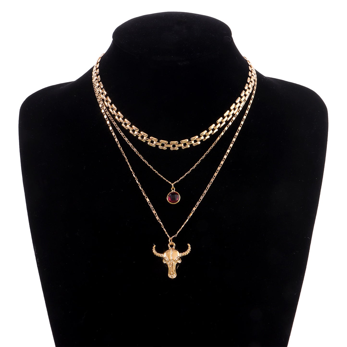 Fashion Double-Layer Bull Pendant Necklace for Women in Alloy with Plated Finish