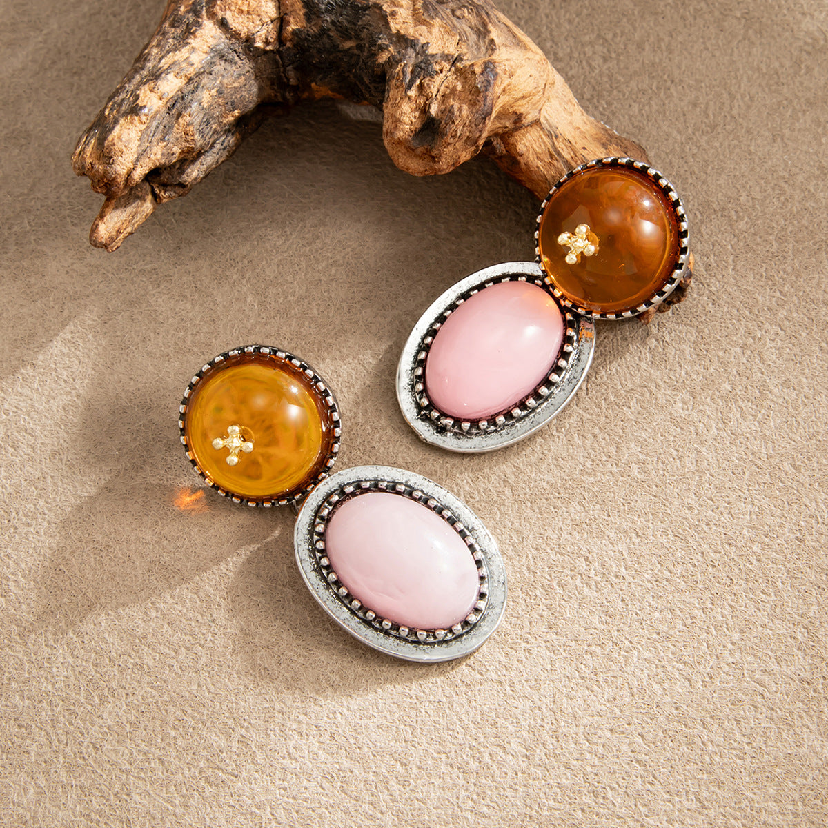 Vintage Luxury Oval Gradient Resin Zinc Alloy Plated Earrings for Women